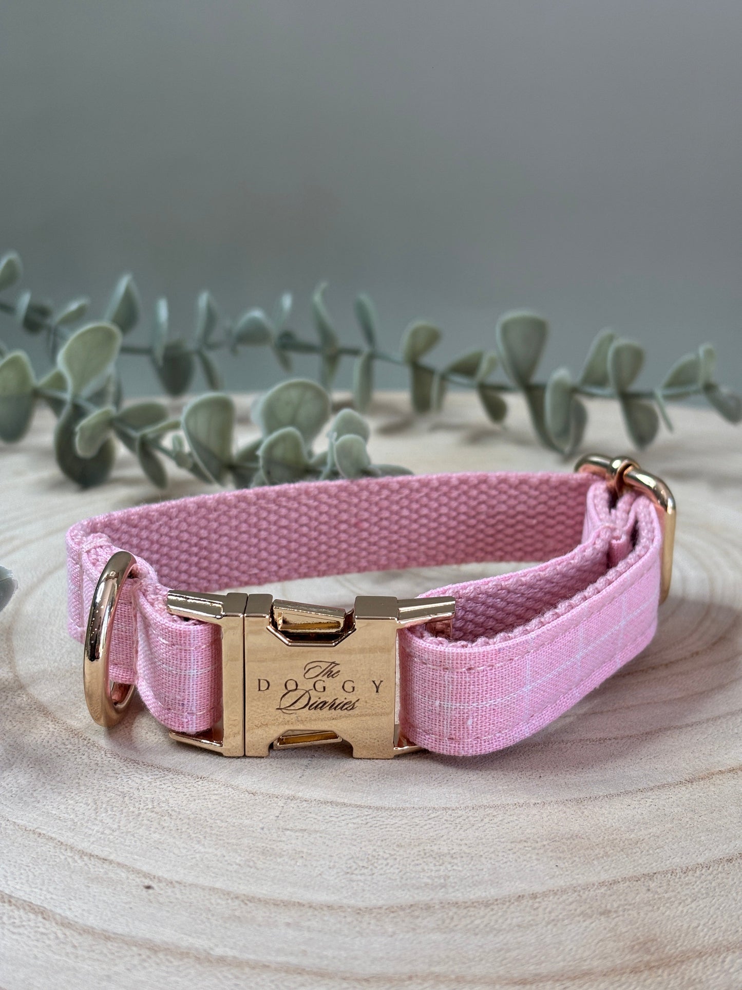 Pink Chequered Collar