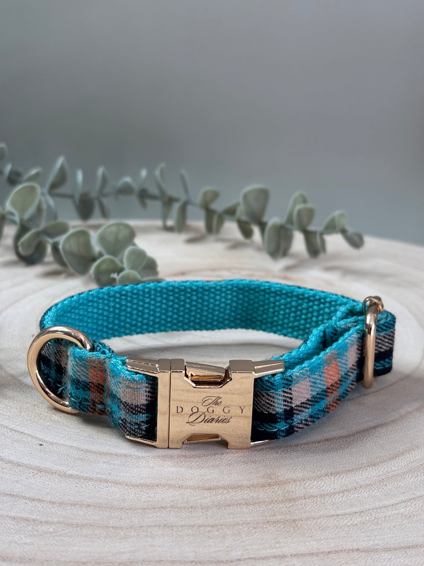 Original Plaid Collar